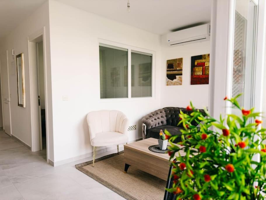 Apartment Glorious Sea-view, 1 Bedroom Vokolidha